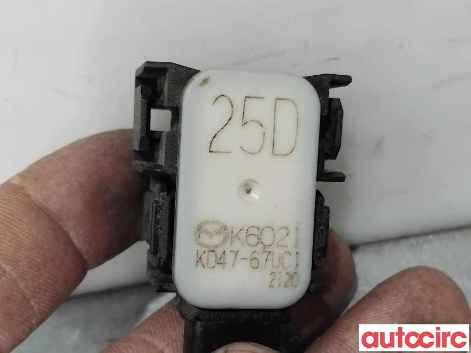 Parkeringssensor foran til Mazda 6 2013-2015 (Type III, Fase 1)  (MAZDA|KD47-67-UC1||KD47-67UC1)