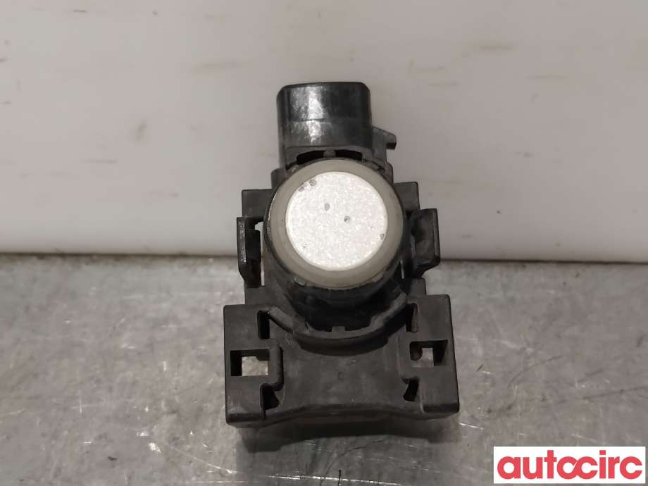 Parkeringssensor foran til Mazda 6, 2013-2015 (Type III, Fase 1)  (MAZDA|KD47-67-UC1)