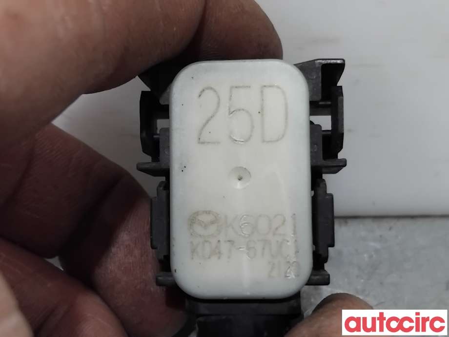 Parkeringssensor foran til Mazda 6 2013-2015 (Type III, Fase 1)  (MAZDA|KD47-67-UC1||KD47-67UC1)