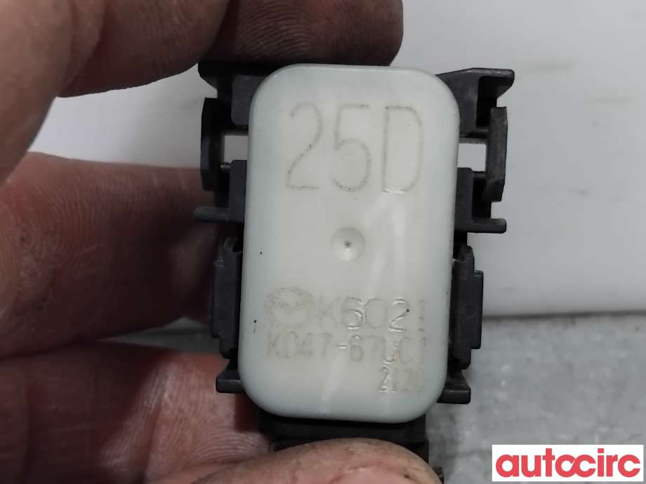 Parkeringssensor foran til Mazda 6 2013-2015 (Type III, Fase 1)  (MAZDA|KD47-67-UC1||KD47-67UC1)