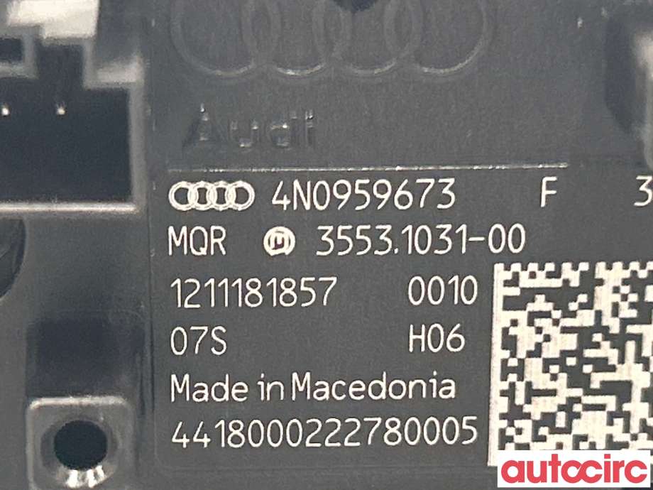 Bryter diverse til Audi e-tron 2018-->>  (AUDI|4N0959673F)
