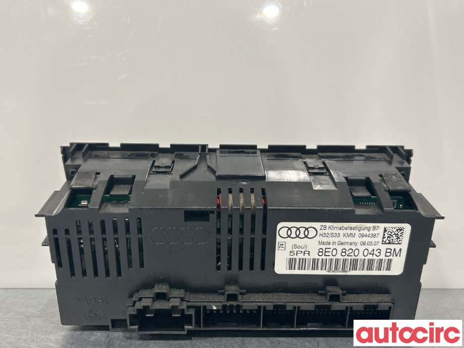 Varmeapparat betjening til Audi A4 2004-2008 (Type III) (B7) (B7) (AUDI|8E0820043BM)