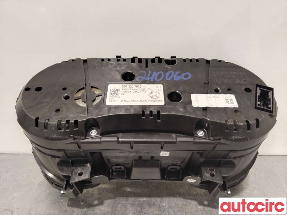 Instrumentpanel til Škoda Octavia 2017-2020 (Type III, Fase 2) (SKODA|5E0920751D|A2C1188820001)