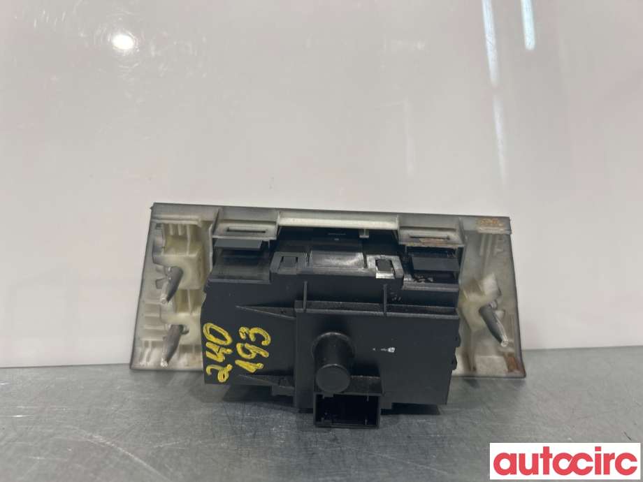 Bryter lys til BMW 3-Serie 2005-2011 (E90/E91/E92/E93) (E90/E91/E92/E93) (BMW|61319169404)