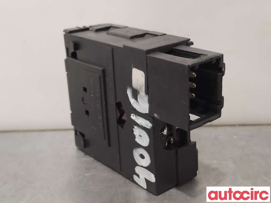 Frontlykter til Renault Kangoo 2008-2021 (Type II)  (RENAULT|8200379685||7700841235)