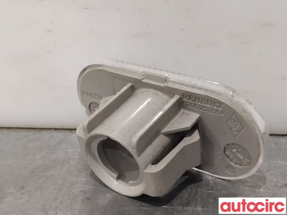 Blinklykt side høyre til Renault Kangoo 2008-2021 (Type II) (RENAULT|8200257684|)