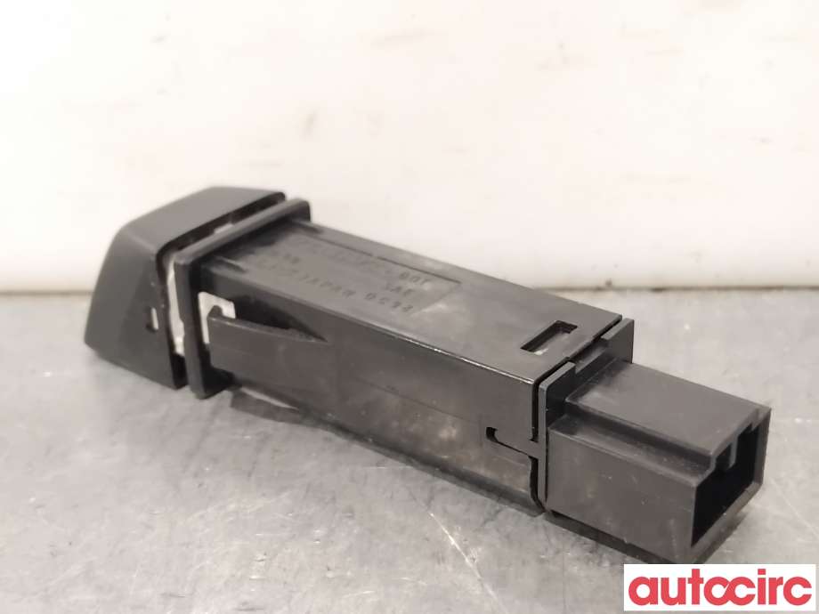 Bryter nødblink til Volvo XC60 2008-2013 (Type I, Fase 1)  (VOLVO|9123684|)