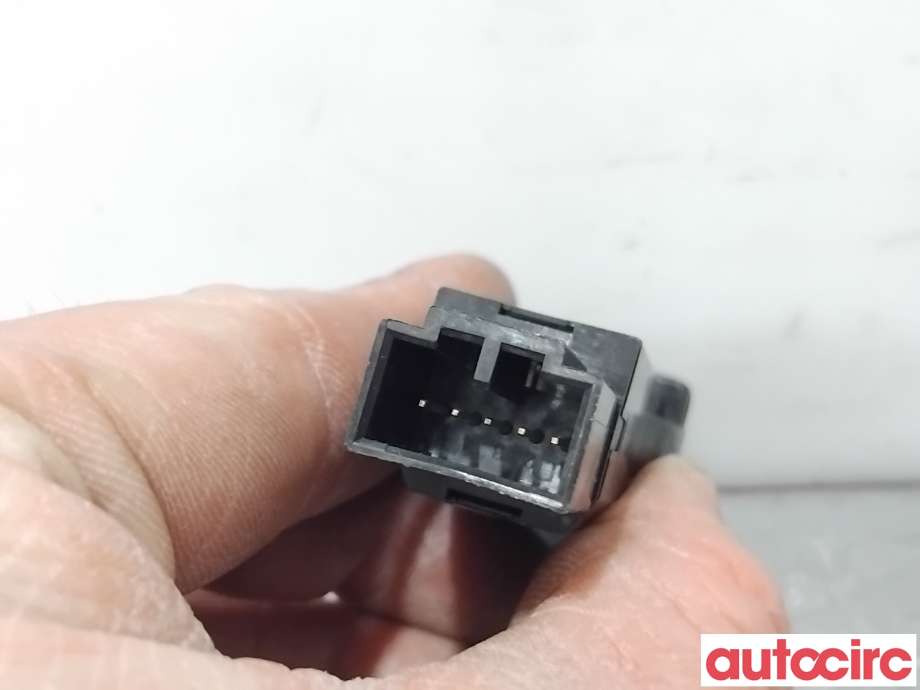 Bryter nødblink til Volvo XC60 2008-2013 (Type I, Fase 1)  (VOLVO|9123684|)