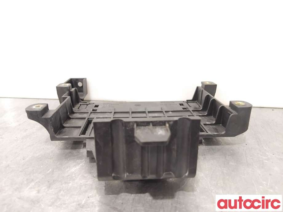 Diverse deler til Volvo XC60 2008-2013 (Type I, Fase 1) (VOLVO|30729835|6G9N-17108-A)
