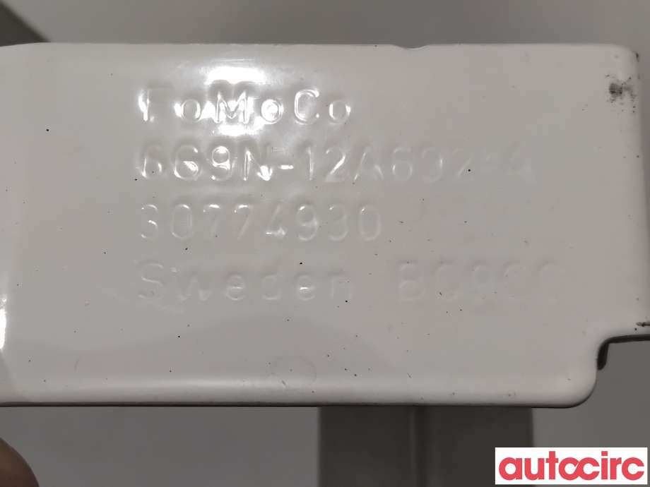 Diverse deler til Volvo XC60 2008-2013 (Type I, Fase 1)  (VOLVO|30774930|6G9N-12A692-A)