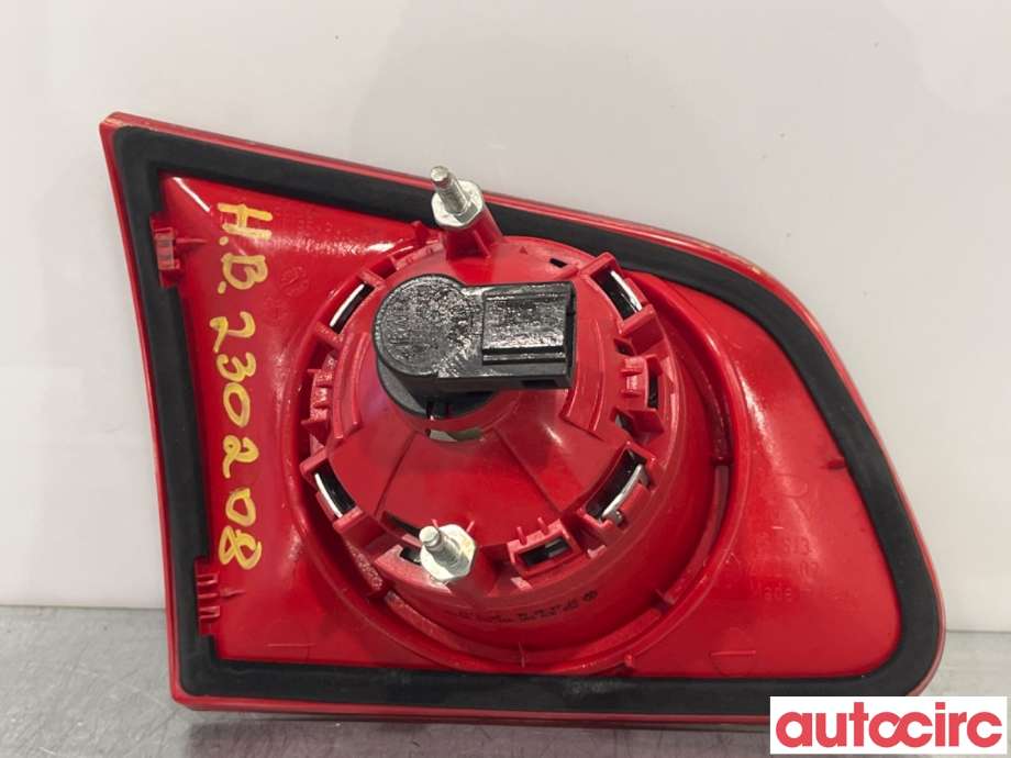 Baklykt høyre indre til VW Passat 2005-2010 (B6) (B6) (VOLKSWAGEN|3C9945094|)
