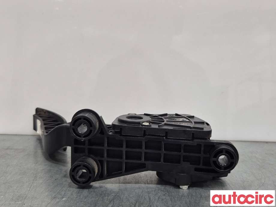 Pedal gass/brems/clutch til Kia Picanto 2011-2017 (Type II)  (KIA|327001Y200|)