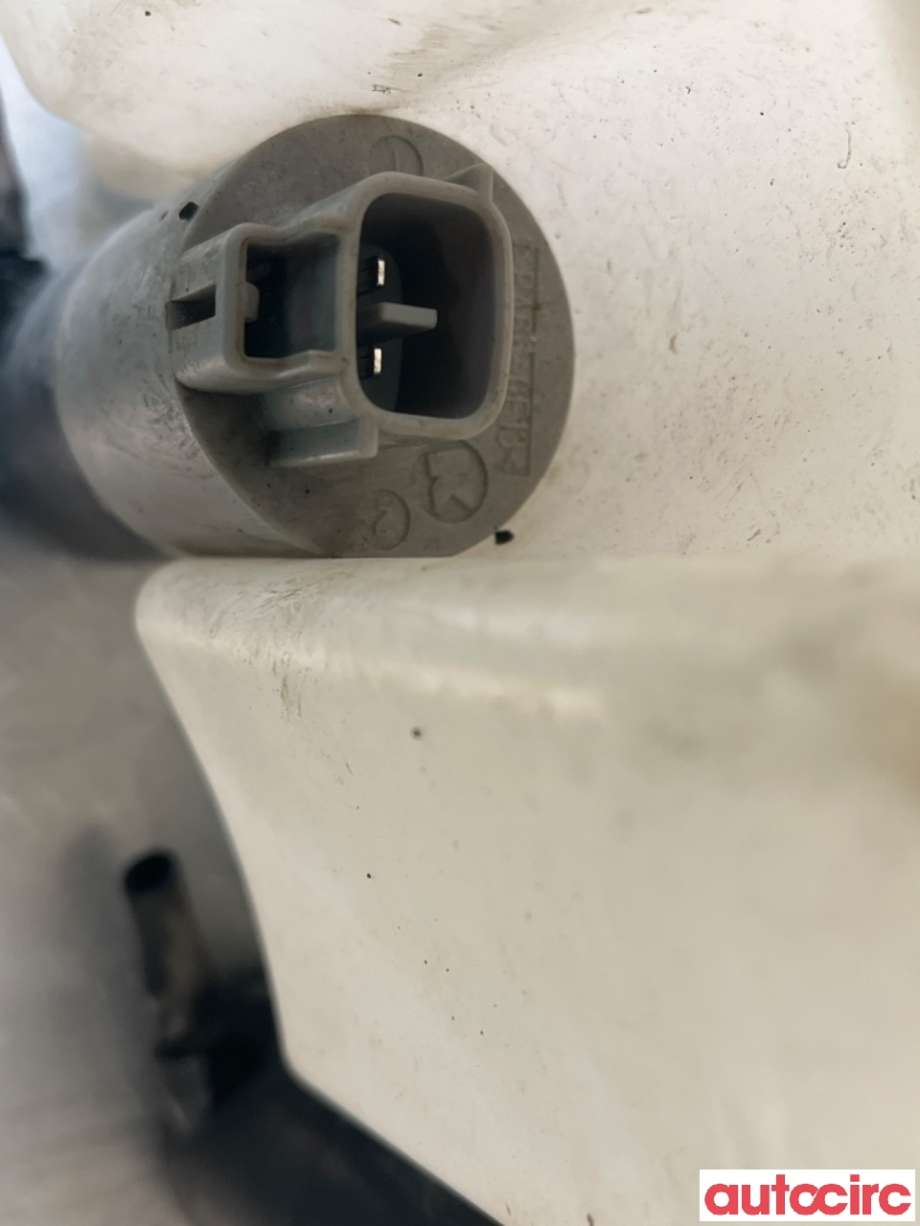 Spylertank til Toyota Avensis 2009-2015 (Type III, Fase 1)  (TOYOTA|8535505070||85350-05090)