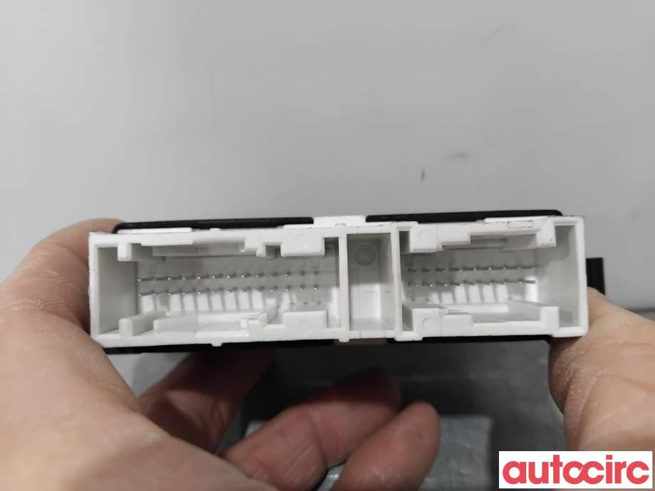Styreenhet parkering til VW Caddy 2015-2020 (Type III, Fase 3)  (VOLKSWAGEN|1K8919465A|310864)