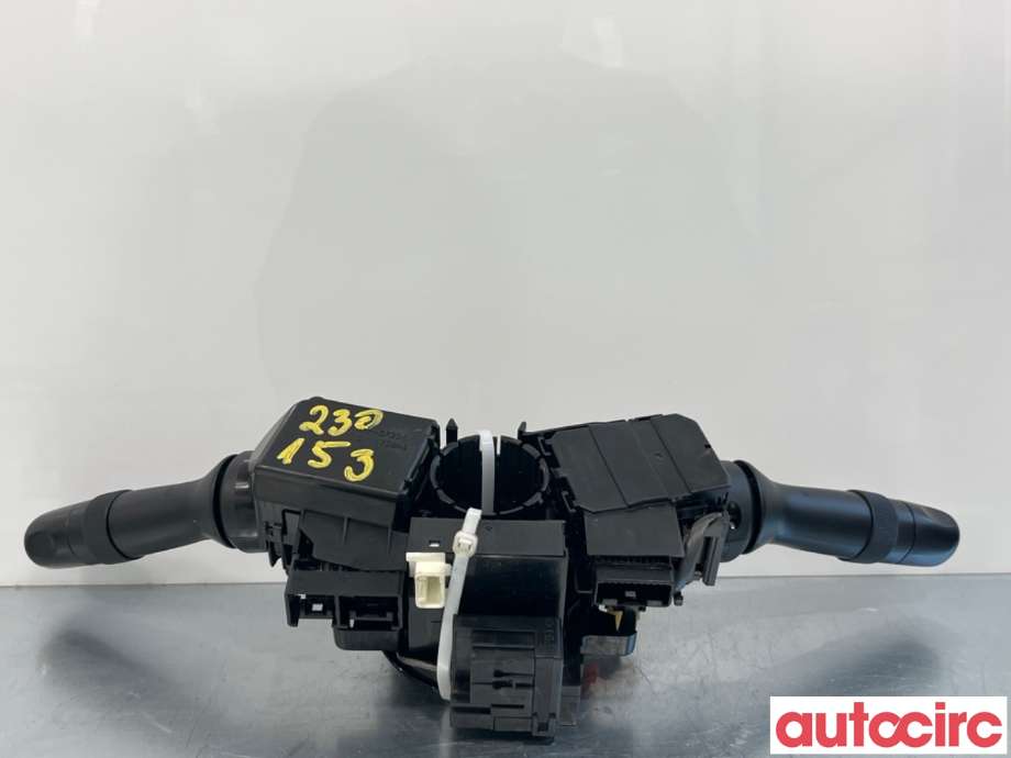 Bryter blink til Toyota RAV4 2009-2013 (Type III, Fase 2)  (TOYOTA|8414042111|)