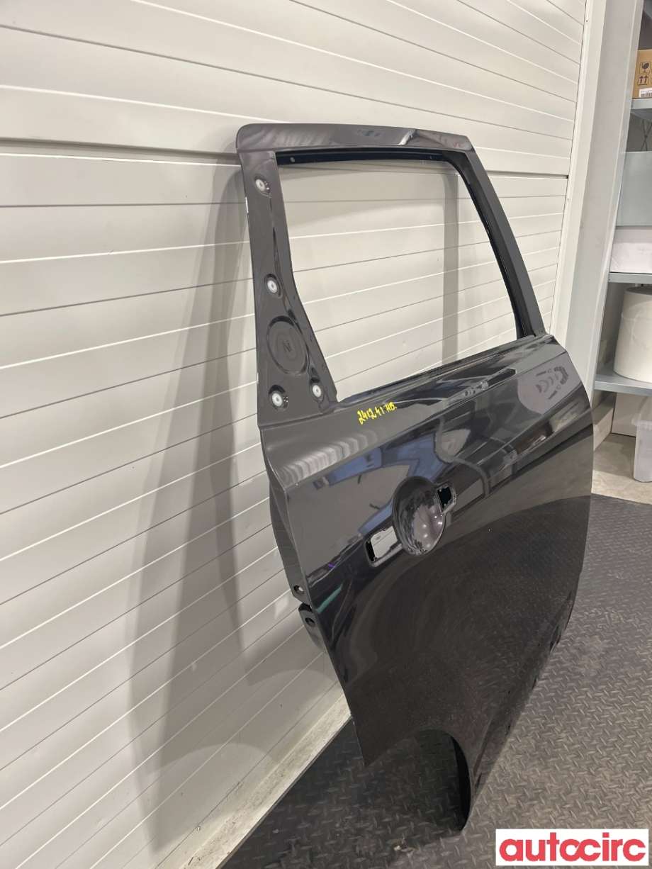 Dør høyre bak til Nissan Qashqai 2010-2014 (Type I, Fase 2)  (NISSAN|H2100EY1MA)