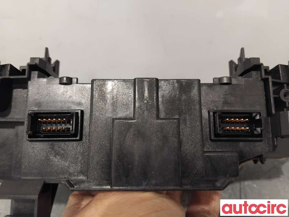 Bryter combi til Mitsubishi Outlander 2015-->> (Type III, Fase 2)  (MITSUBISHI|8600A749||8617A536)
