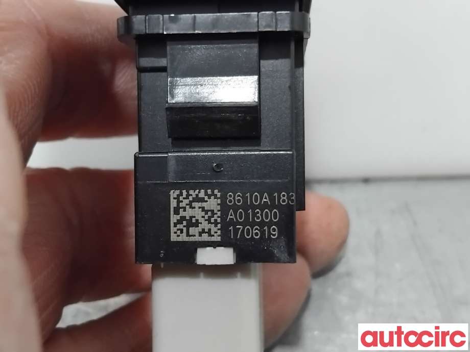 Bryter diverse til Mitsubishi Outlander 2015-->> (Type III, Fase 2)  (MITSUBISHI|8610A183|)