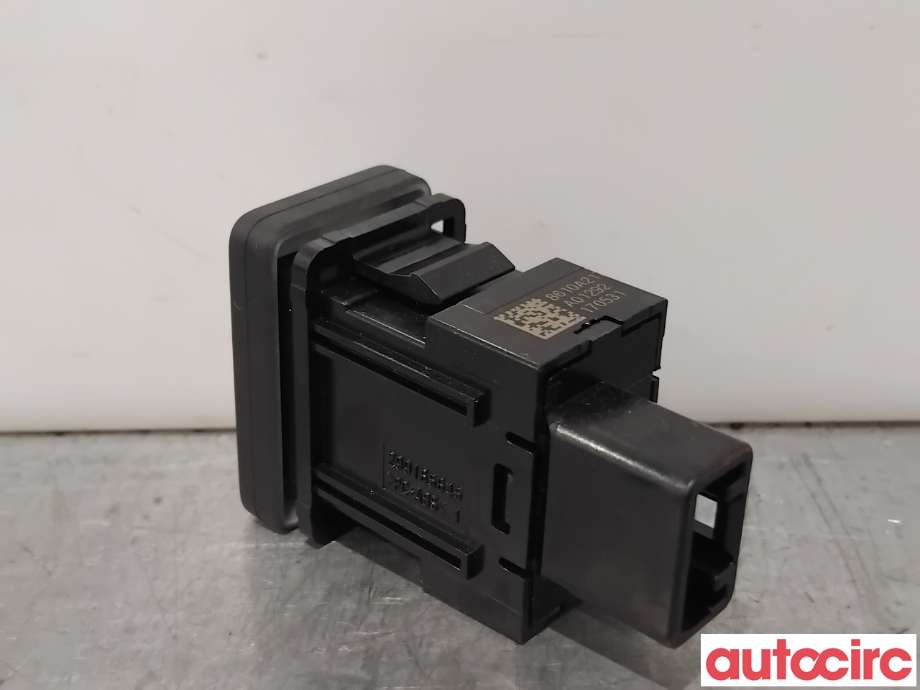 Bryter diverse til Mitsubishi Outlander 2015-->> (Type III, Fase 2) (MITSUBISHI|8610A217|)