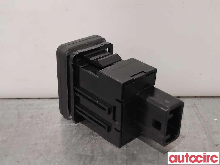 Bryter diverse til Mitsubishi Outlander 2015-->> (Type III, Fase 2) (MITSUBISHI|8610A217|)