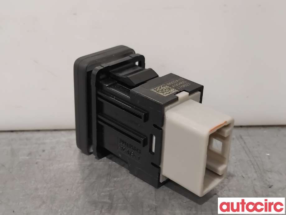 Bryter diverse til Mitsubishi Outlander 2015-->> (Type III, Fase 2)  (MITSUBISHI|8602A121|)