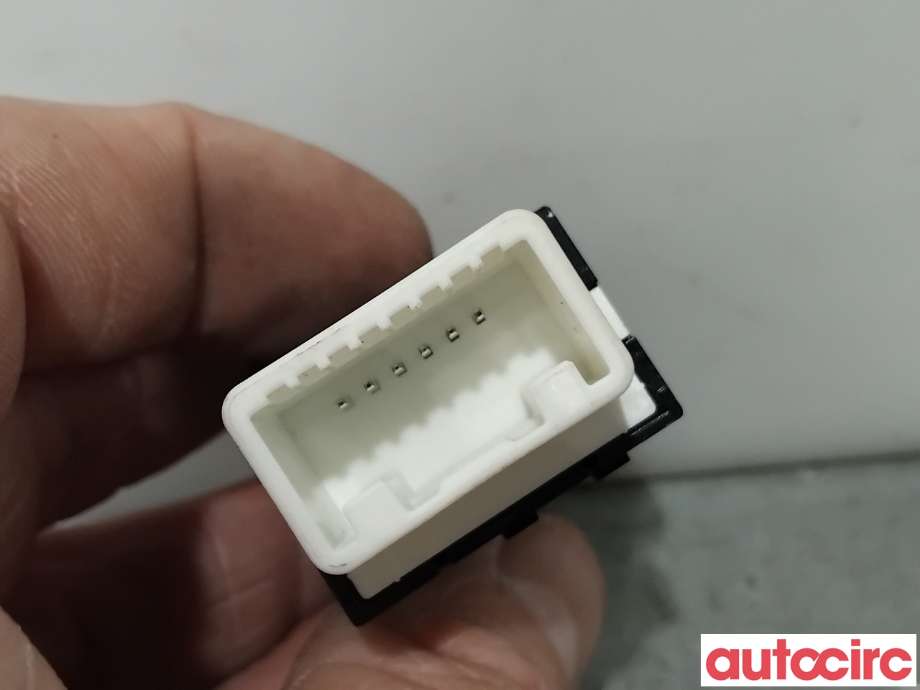 Bryter rutevarme til Mitsubishi Outlander 2015-->> (Type III, Fase 2)  (MITSUBISHI|8616A052|)