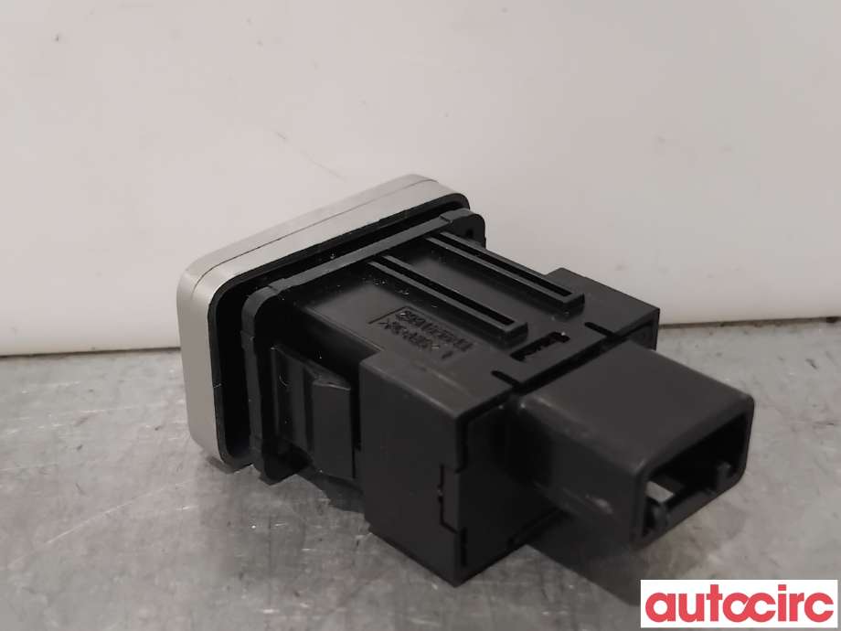 Bryter diverse til Mitsubishi Outlander 2015-->> (Type III, Fase 2)  (MITSUBISHI|8602A128|)