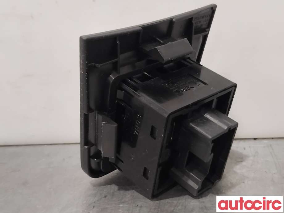 Bryter setevarme til Mitsubishi Outlander 2015-->> (Type III, Fase 2)  (MITSUBISHI|8610A114|)