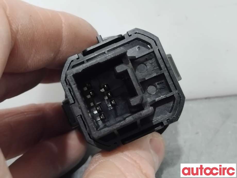 Bryter diverse til Mitsubishi Outlander 2015-->> (Type III, Fase 2)  (MITSUBISHI|8602A079|)