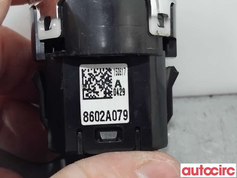 Bryter diverse til Mitsubishi Outlander 2015-->> (Type III, Fase 2)  (MITSUBISHI|8602A079|)