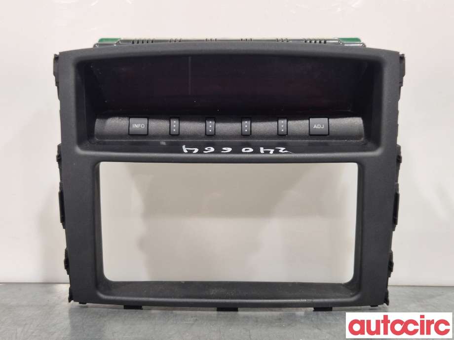 Instrument diverse til Mitsubishi Pajero, 2007-2016 (Type IV, Fase 1)  (MITSUBISHI|8750A042)