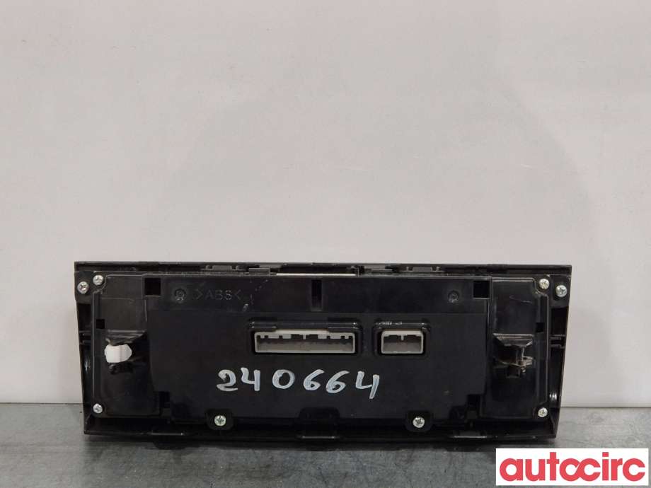 Varmeapparat betjening til Mitsubishi Pajero 2007-2016 (Type IV, Fase 1)  (MITSUBISHI|7820A132XA)