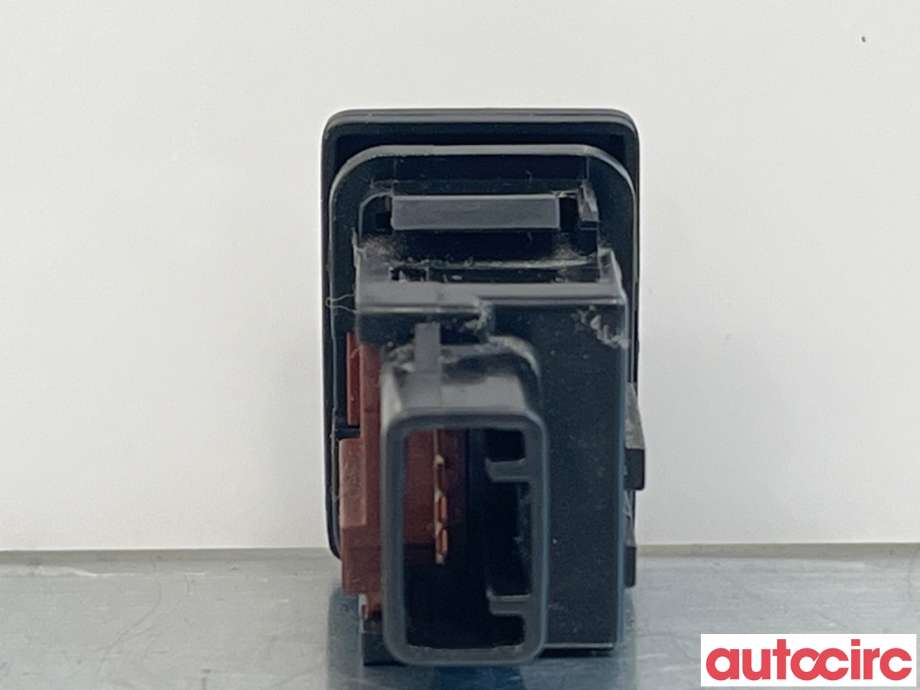 Bryter tanklokk til Toyota Avensis 2009-2015 (Type III, Fase 1)  (TOYOTA|8484105020|)