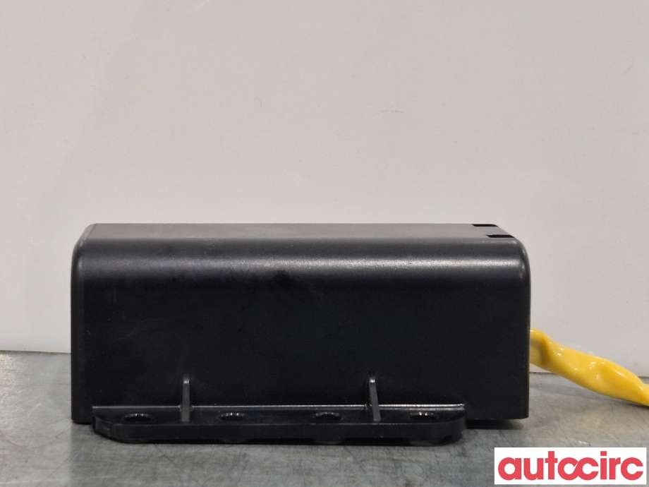 Bryter diverse til Mitsubishi Pajero 2007-2016 (Type IV, Fase 1)  (MITSUBISHI|8610A059)