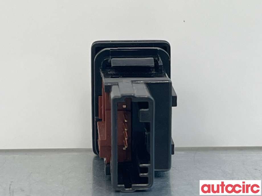 Bryter Antispinn til Toyota Avensis 2009-2015 (Type III, Fase 1)  (TOYOTA|8498805020|)