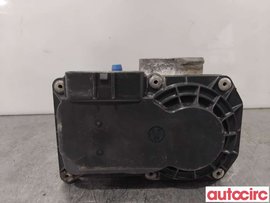 Spjeldhus til Toyota Yaris 2012-2014 (Type III, Fase 1)  (TOYOTA|2203047040||22030-47040)