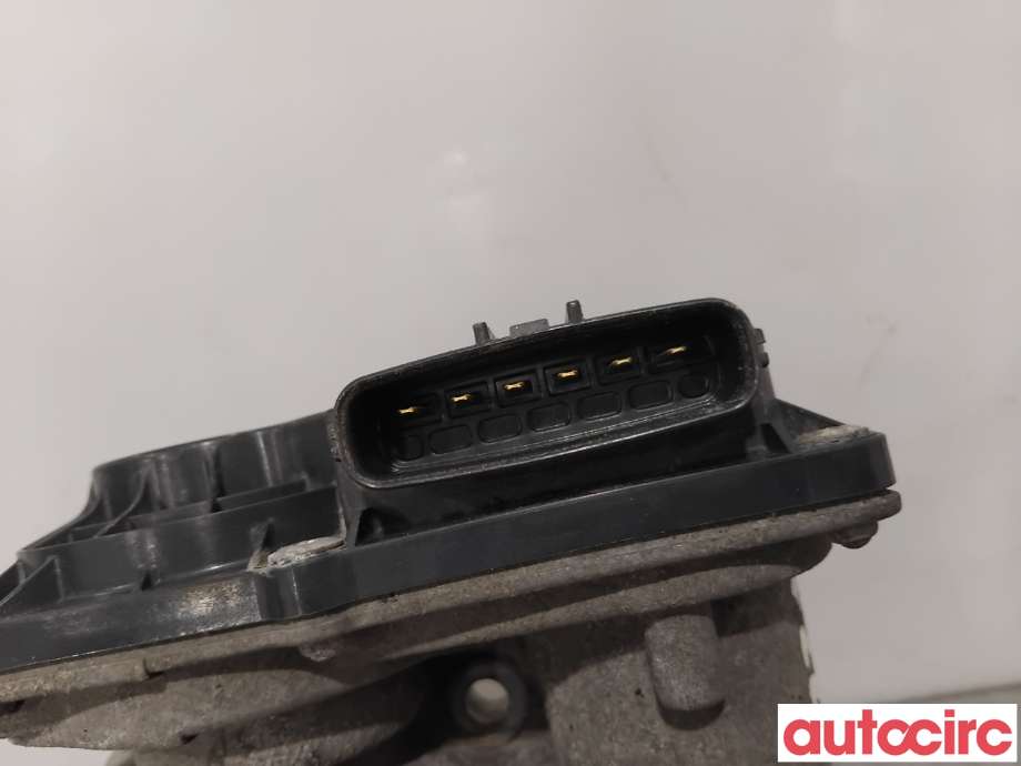 Spjeldhus til Toyota Yaris 2012-2014 (Type III, Fase 1)  (TOYOTA|2203047040||22030-47040)