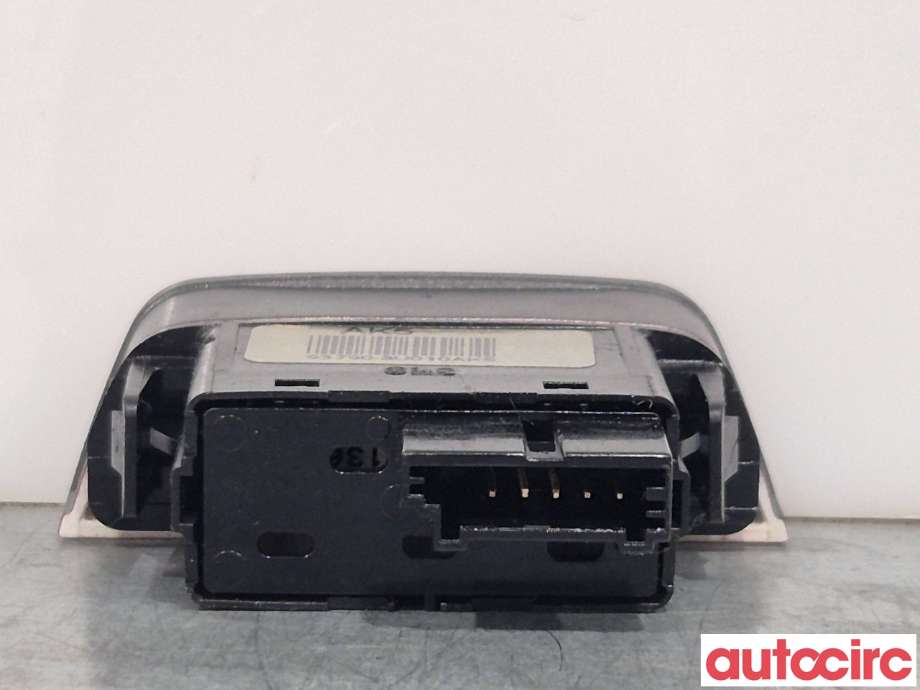 Bryter nødblink til Kia Sportage 2010-2016 (Type III)  (KIA|937903U010AK5)