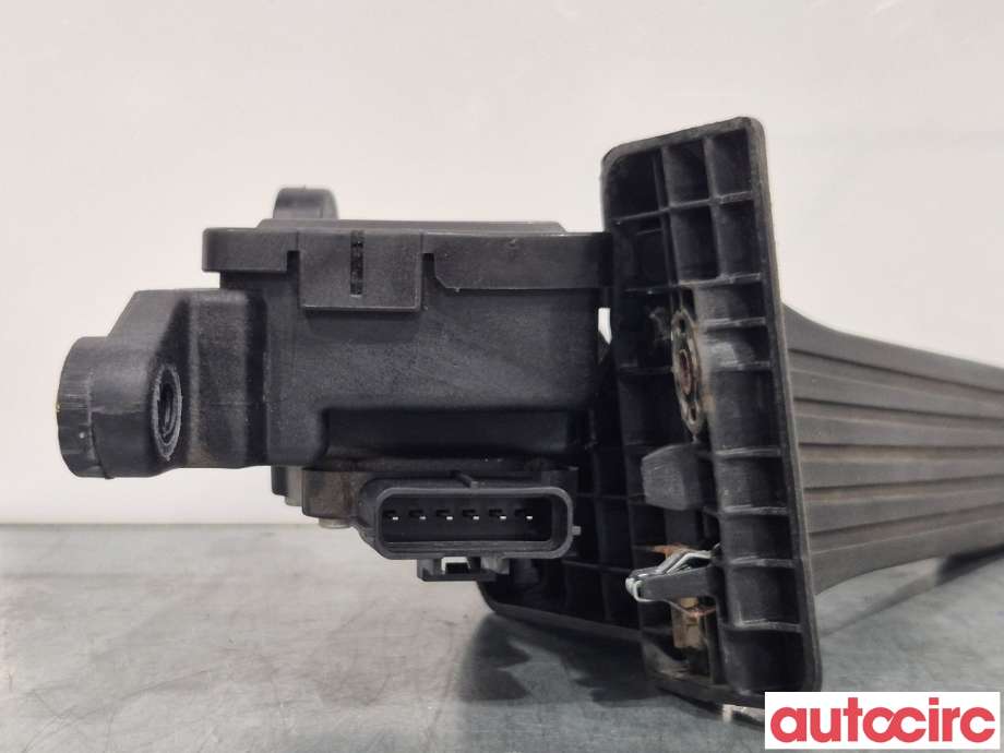Pedal gass/brems/clutch til Kia Sportage 2010-2016 (Type III)  (KIA|327002S000)