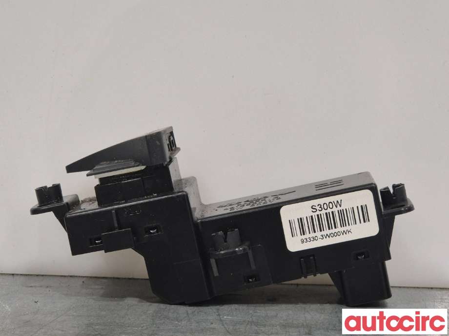 Bryter setevarme til Kia Sportage 2010-2016 (Type III)  (KIA|933303W000WK||93330-3W000WK)
