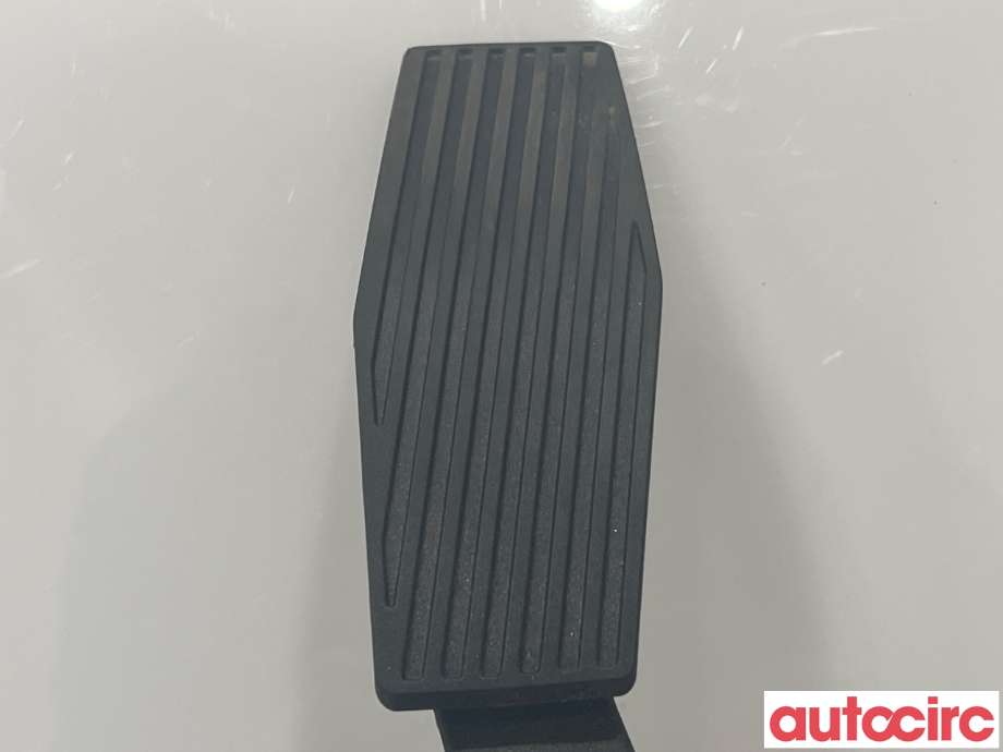 Pedal gass til Opel Astra J 2010-2015  (OPEL|13252702)