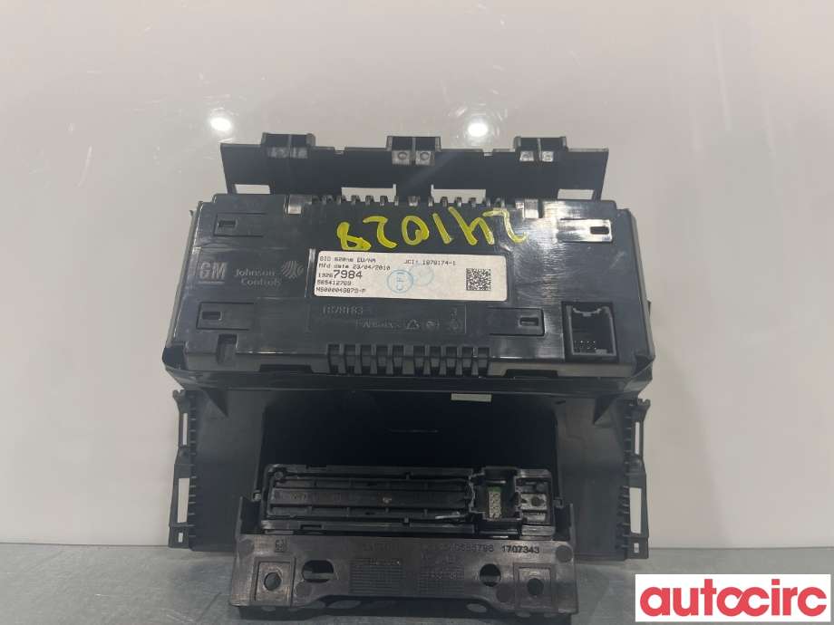 Multimedia display (MCU - Media Controller Unit) til Opel Astra J 2010-2015  (OPEL|13267984)