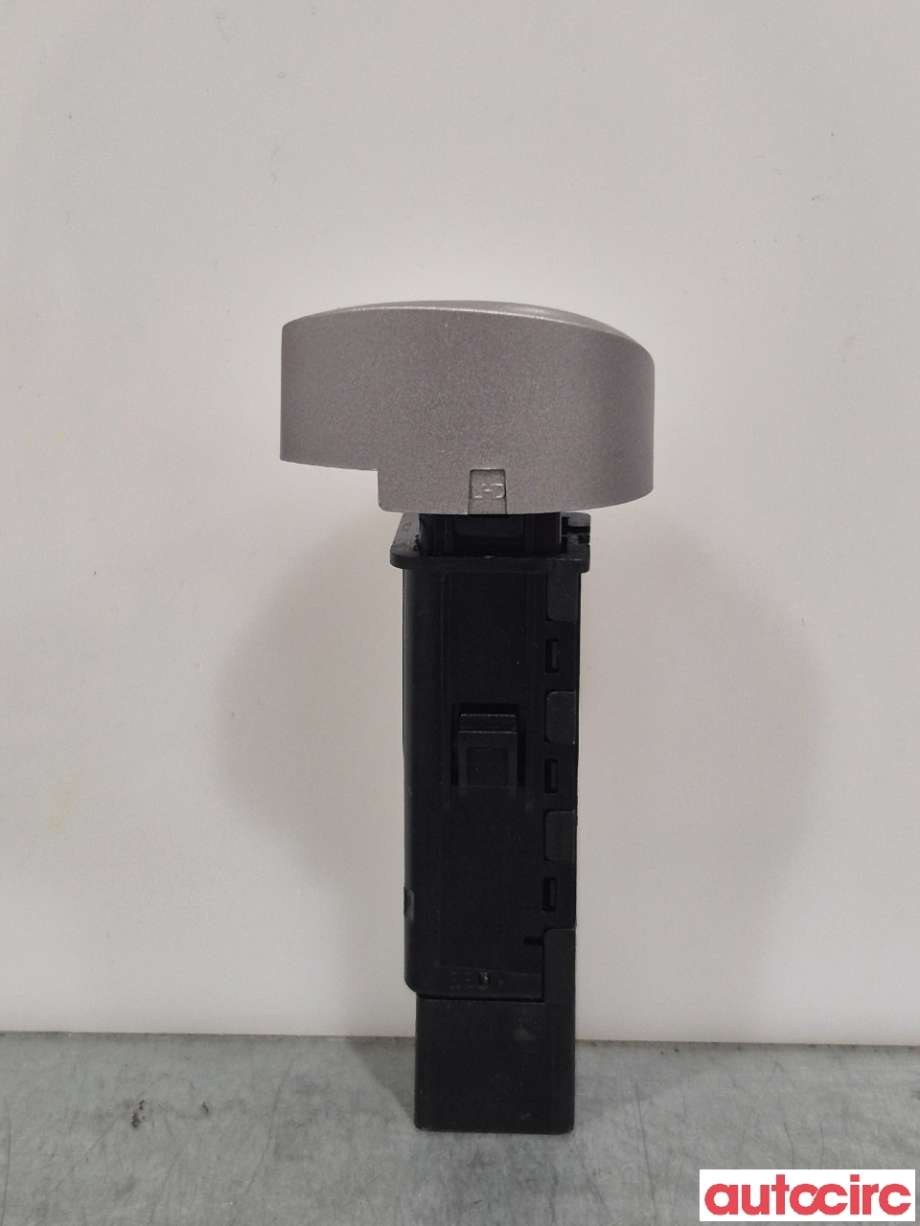 Bryter diverse til Hyundai i20 2009-2014 (Type I) (HYUNDAI|937601J000UX|)