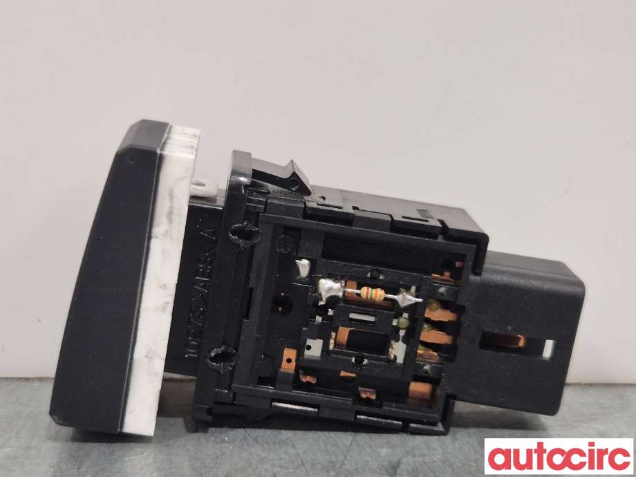 Bryter Antispinn til Hyundai i20 2009-2014 (Type I) (HYUNDAI|933501J0009P|)