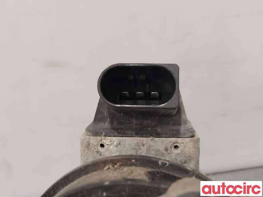 Sirkulasjonspumpe til Audi e-tron 2018-->>  (AUDI|4KE965567C|707568030)