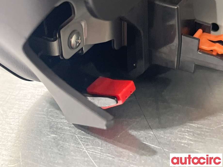 Bilstereo til Toyota RAV4 2019-->> (Type V)  (TOYOTA|8614042B70)