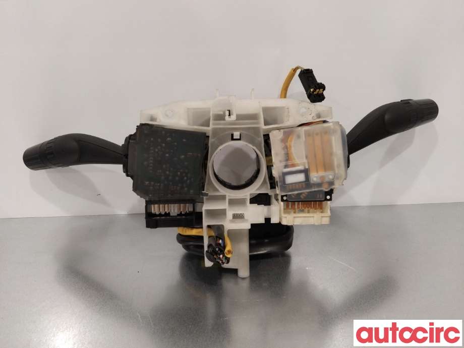 Bryter combi til Subaru Forester 2008-2013 (Type III)  (SUBARU|83113FG040|83114AG031)