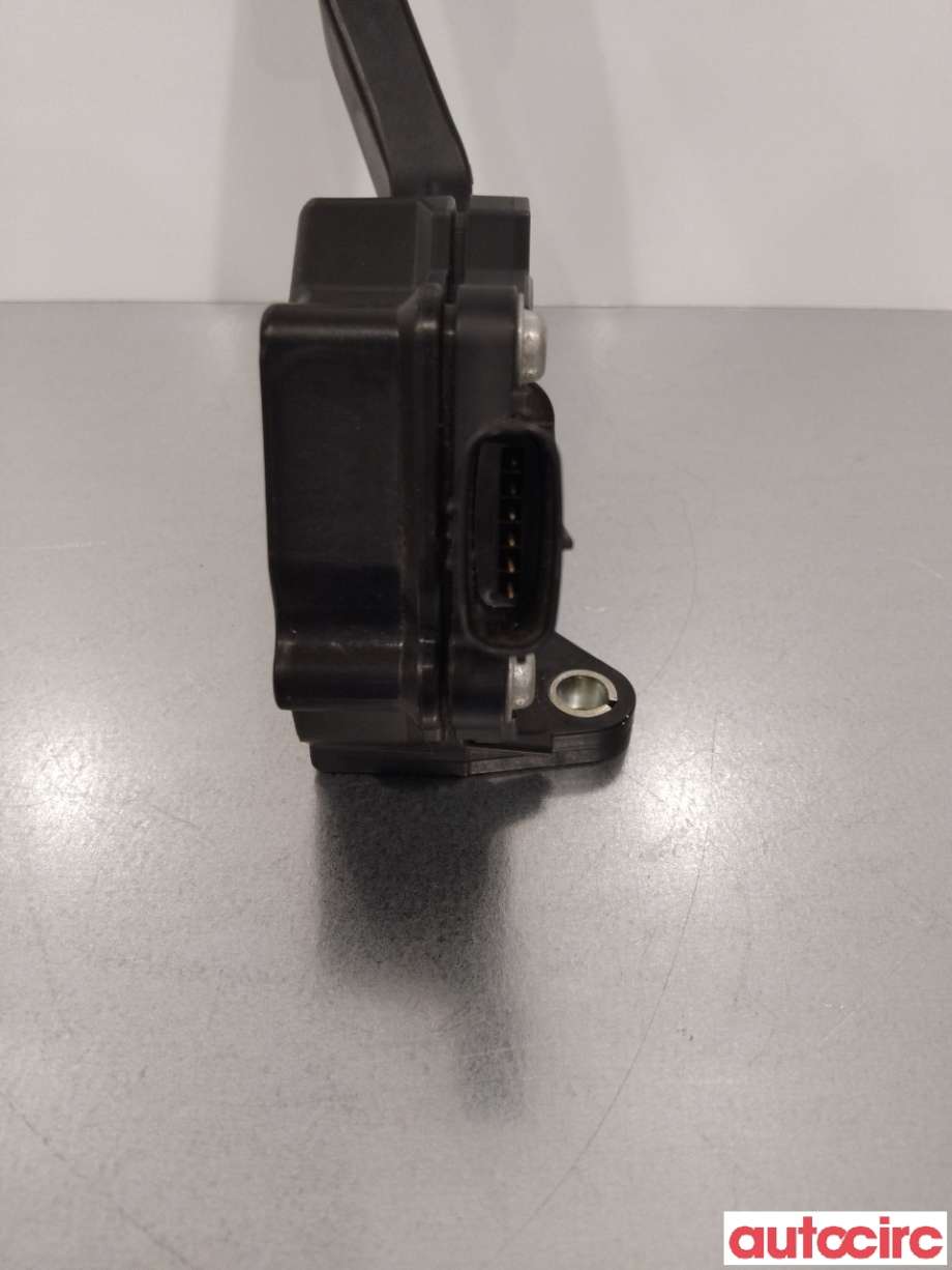 Pedal gass til Subaru Forester 2008-2013 (Type III)  (SUBARU|36010AG140)