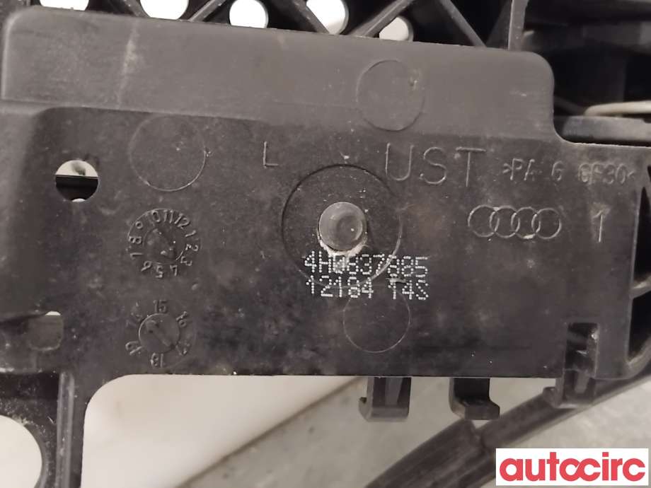 Dørhåndtak utv venstre bak til Audi A6, Allroad 2012-2014 (Type III, Fase 1) (C7) (C7) (AUDI|4H0837205B||4H0837885)