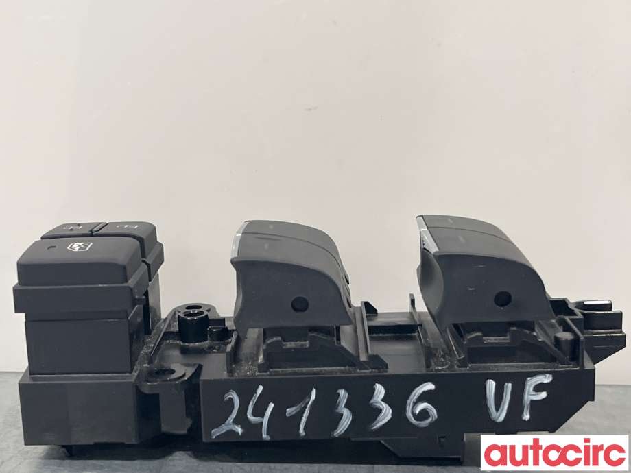 Bryter ruteheis til Toyota RAV4 2019-->> (Type V)  (TOYOTA|8404042130)